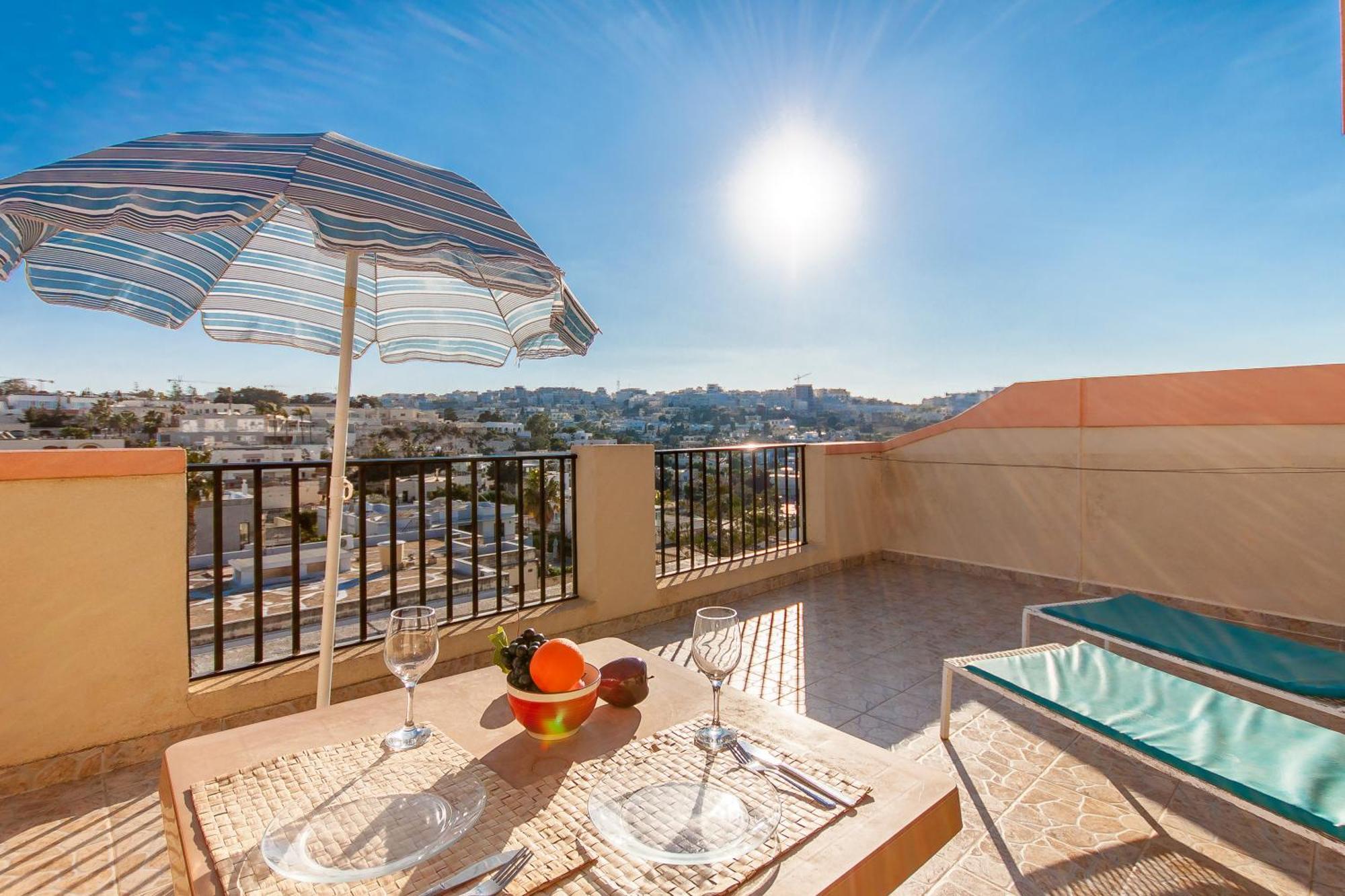Pool & Sea Merill Apartments Mellieħa Rum bild