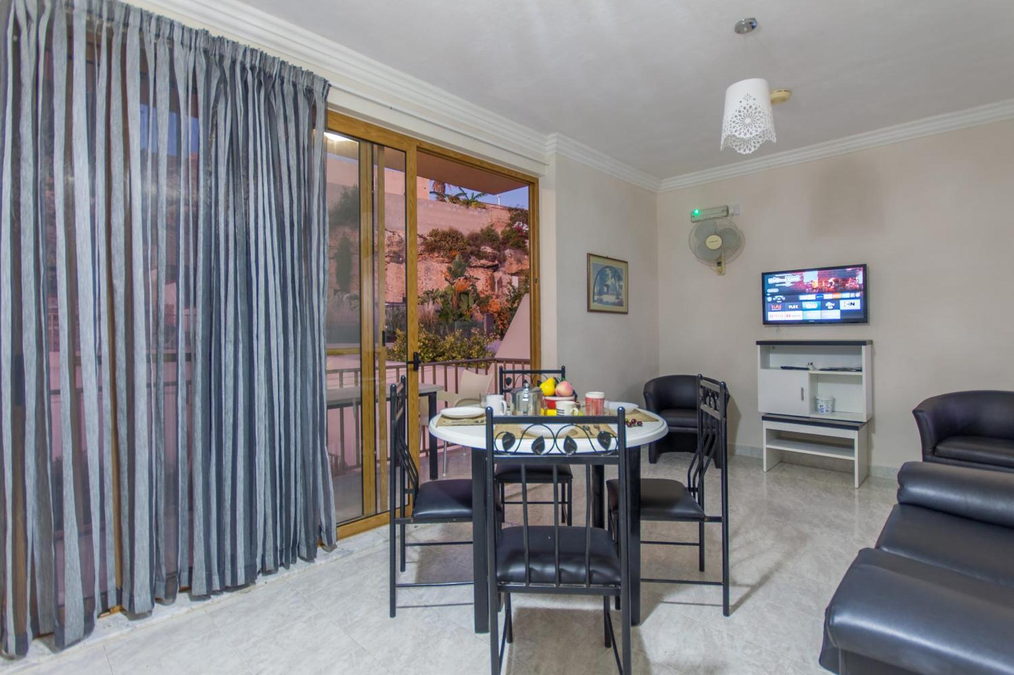 Pool & Sea Merill Apartments Mellieħa Rum bild