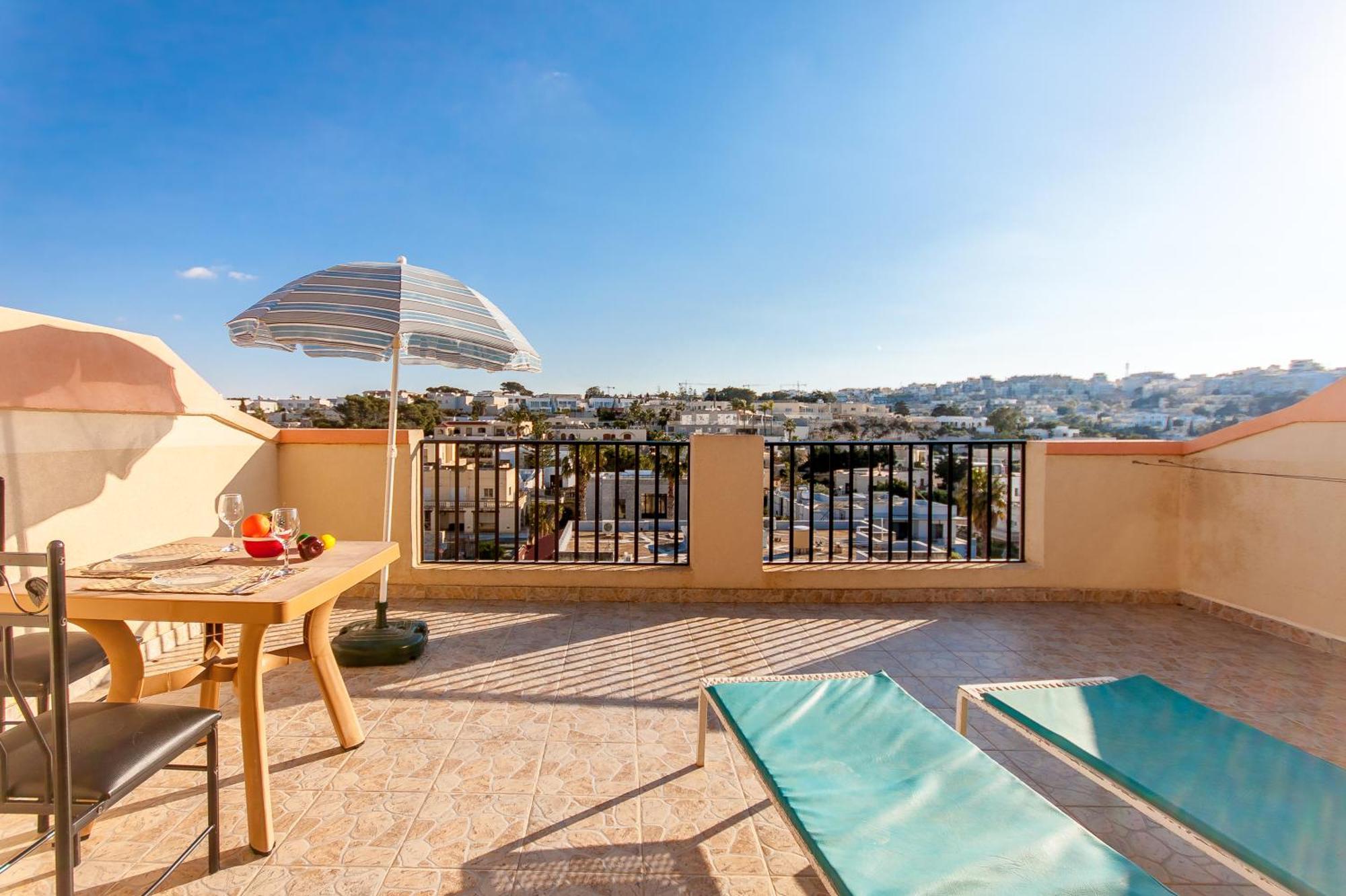 Pool & Sea Merill Apartments Mellieħa Rum bild